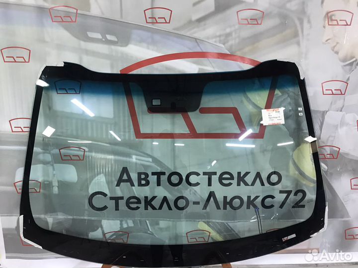 Лобовое стекло Kia Sportage III (обогрев)