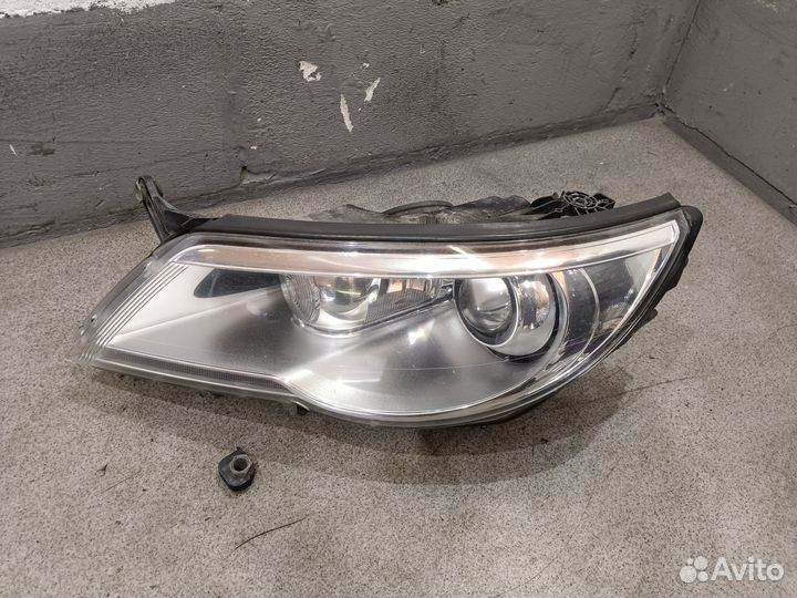 Левая ксеноновая фара для Volkswagen Tiguan 1 NF