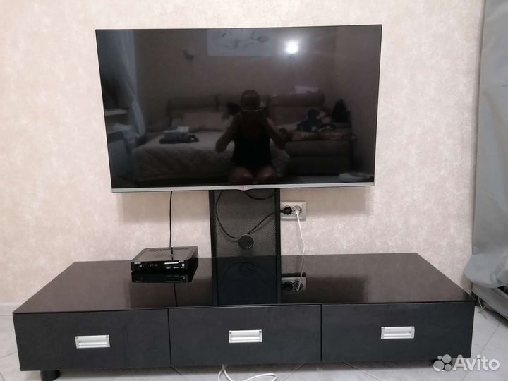 Подставка под телевизор, тумба