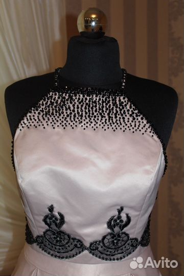 Платье вечернее