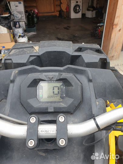 Продаю BRP outlander XMR 1000 EFI