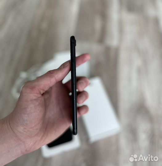 iPhone 7 128GB Black (отличное)