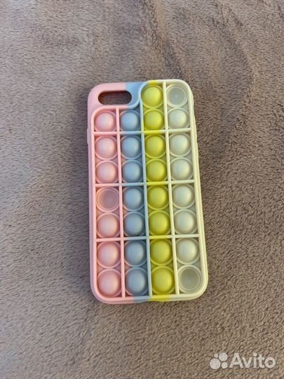 Чехлы на iPhone 7