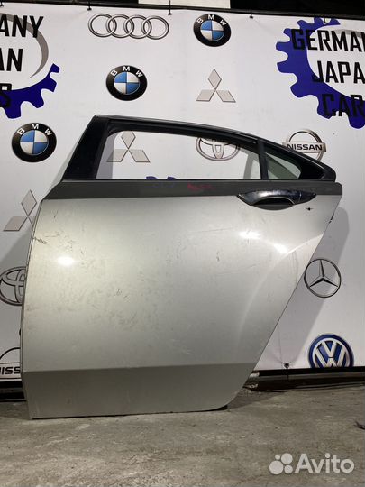 Задняя левая дверь Honda Accord 8