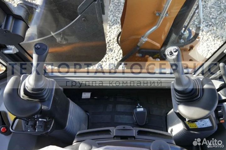 Экскаватор-погрузчик CASE 580 ST, 2023