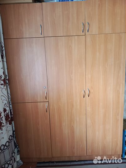 Продам шифоньер