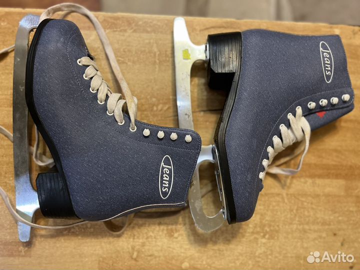 Коньки фигурные женские