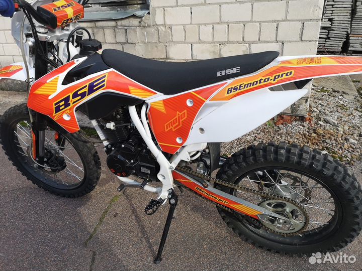 Мотоцикл BSE Z1
