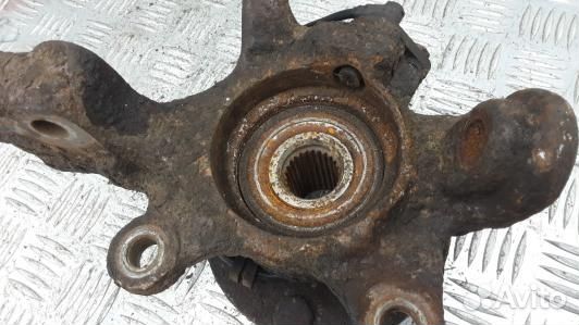 Ступица передняя правая nissan almera N16 (TML29N9