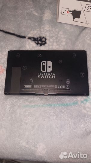 Продам игровую приставку Nintendo switch