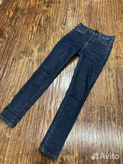 Джинсы скини