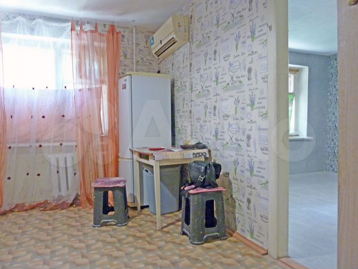 Комната 27,3 м² в 2-к., 1/5 эт.