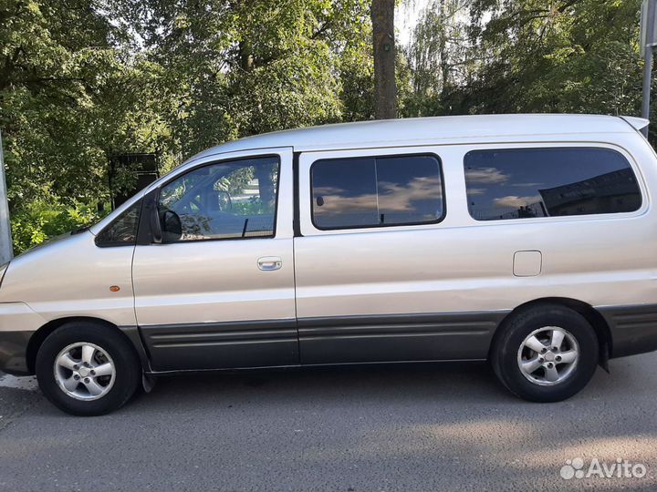 Hyundai Starex 2.5 AT, 2005, 137 000 км