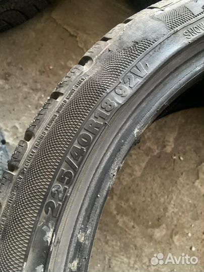 Kumho I'Zen XW KW17 225/40 R18 92