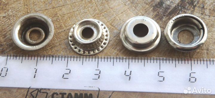 Пуговицы и заклёпки на одежду