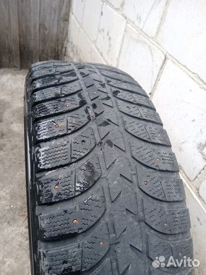 Bridgestone Ice Cruiser 5000 265/70 R16