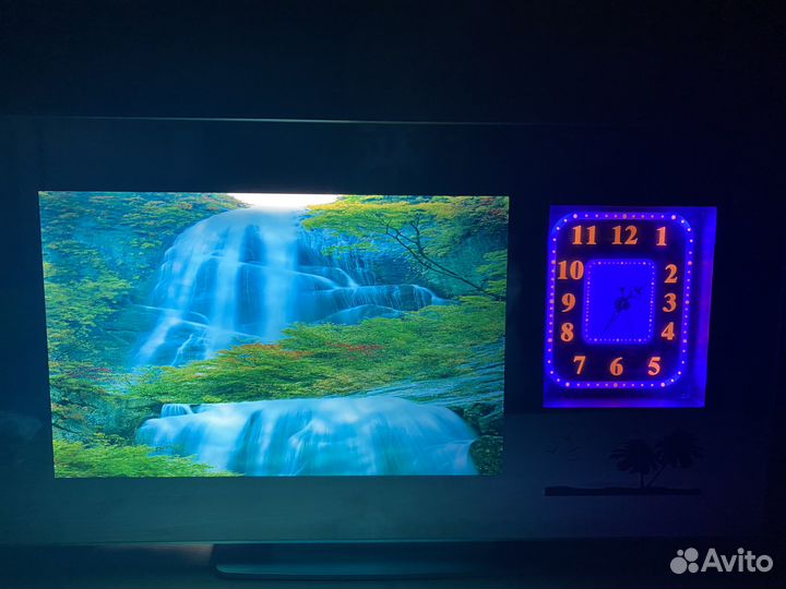 Часы с щебетом птиц