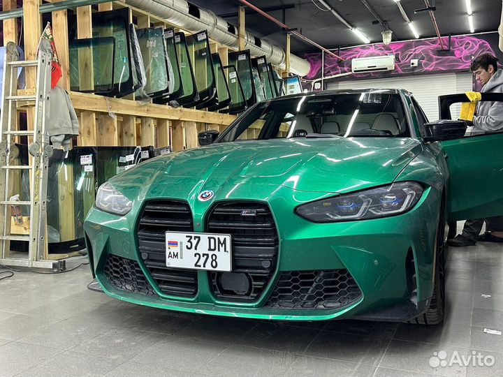 Лобовое стекло на BMW M2 q-6337