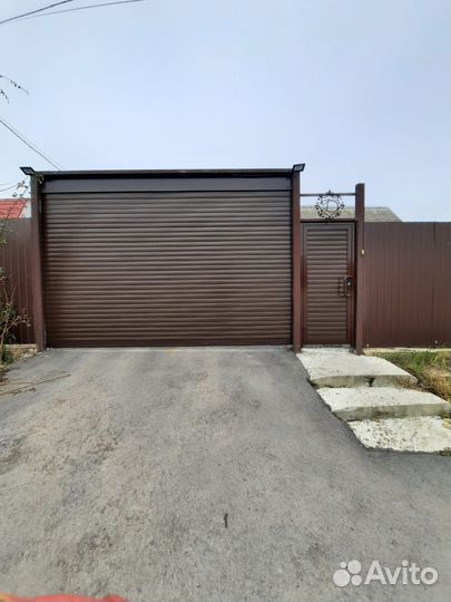 Роллворота из прочного профиля с монтажом