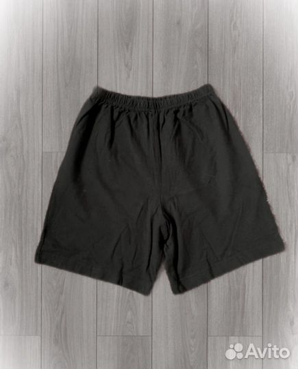 Шорты на мальчика, возраст 9-10лет, разм 134-140