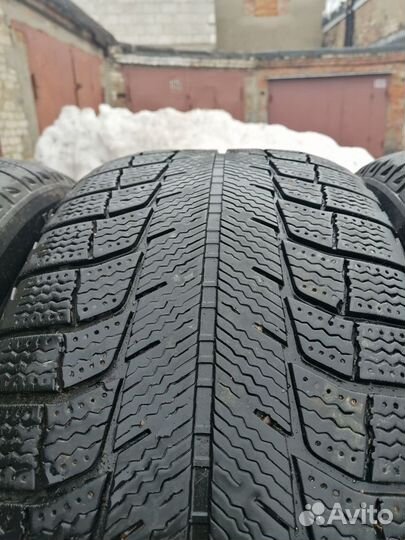 Michelin X-Ice 215/55 R16 91T