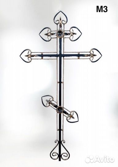 Кованый крест из металла