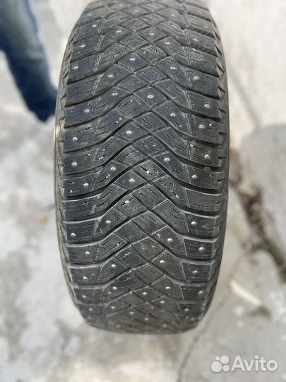 Goodyear UltraGrip 235/55 R19