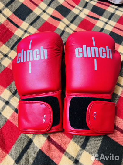 Боксерские перчатки