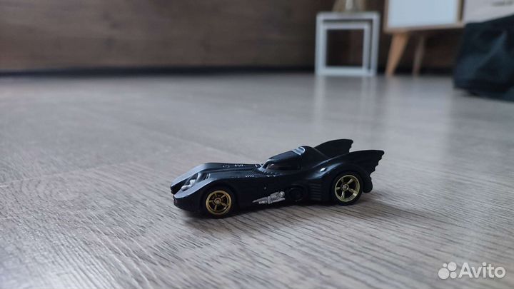 Hot wheels машинка, sth Batmobile