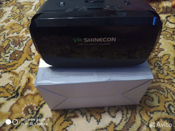 Виар очки с джойстиком