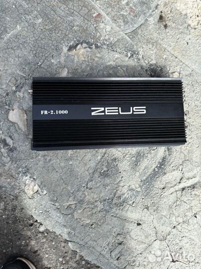 Усилитель Zeus 2.1000