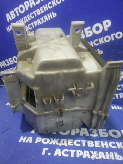 Корпус испарителя кондиционера Mitsubishi Pajero 2