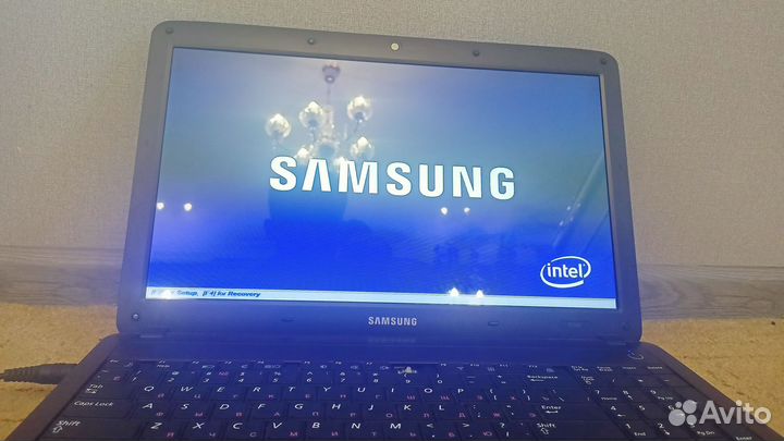 Ноутбук Samsung