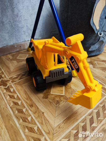 Детский трактор