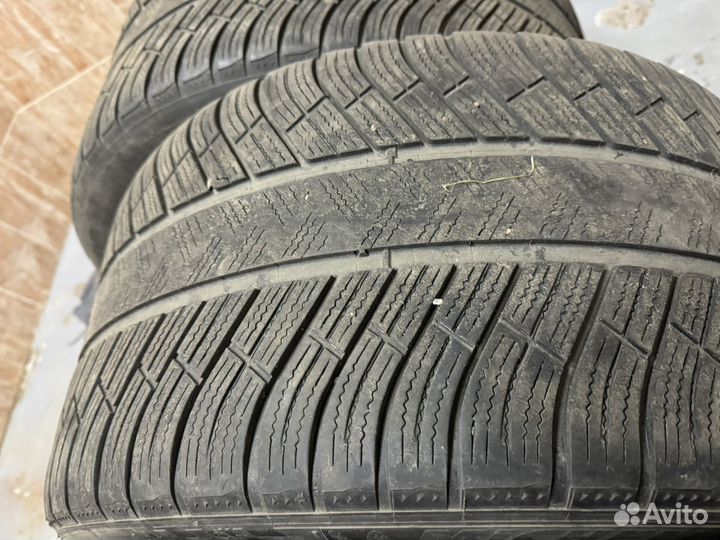 Michelin Alpin 255/40 R20 и 295/35 R20 W