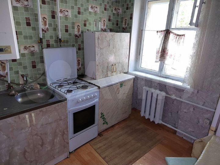 2-к. квартира, 43 м², 2/4 эт.