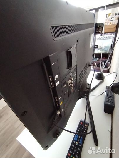 Телевизор samsung SMART tv