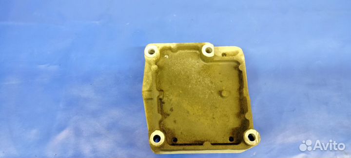 Кронштейн компрессора кондиционера Ford Focus 1