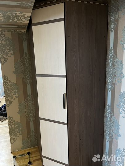 Угловой шкаф