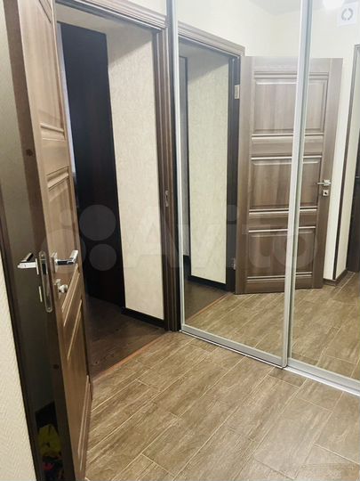 4-к. квартира, 101 м², 1/11 эт.