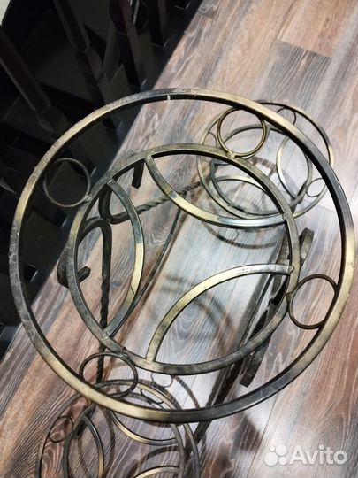 Подставка для цветов напольная металлическая