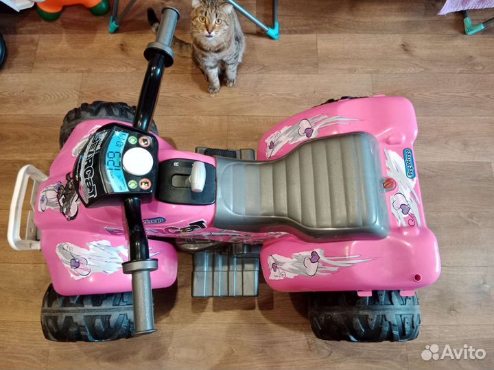 Квадроцикл peg perego