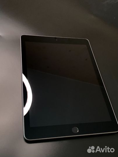 iPad 6 поколения 32. Возможен обмен на iPhone