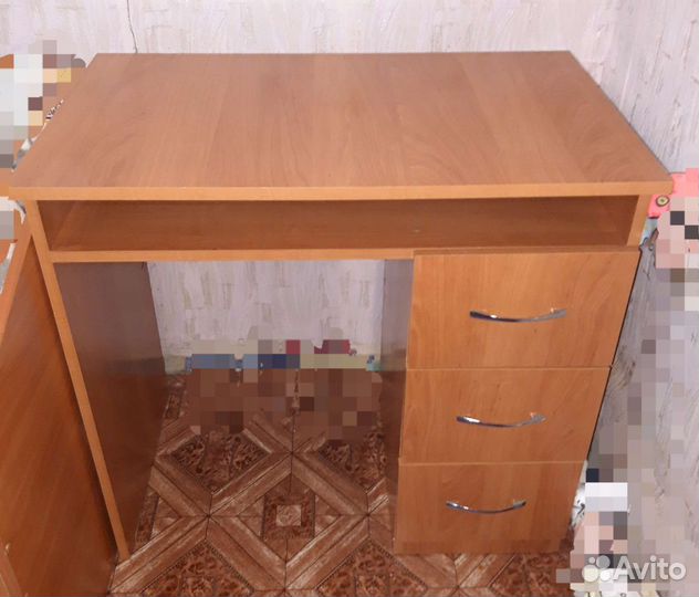 Письменный стол