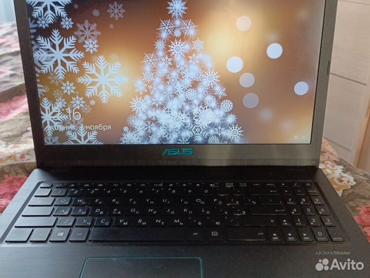 Ноутбук asus