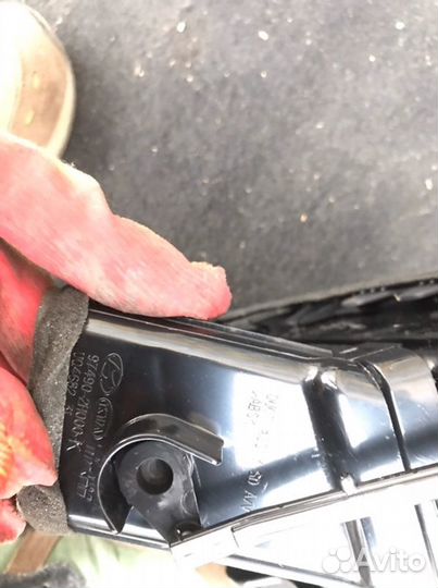 Дефлектор правый Hyundai I30 1.4 2008