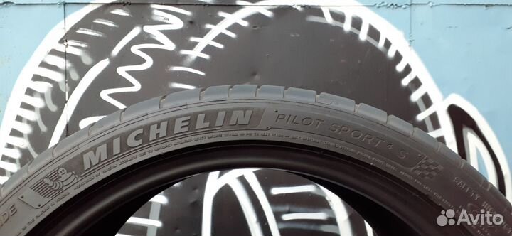 Michelin Pilot Sport 4 S 305/30 R20