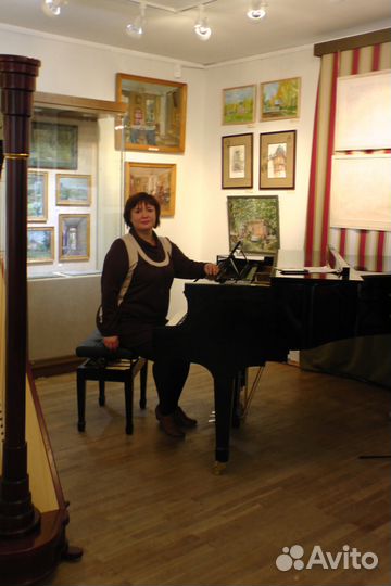 Преподаватель по фортепиано, сольфеджио