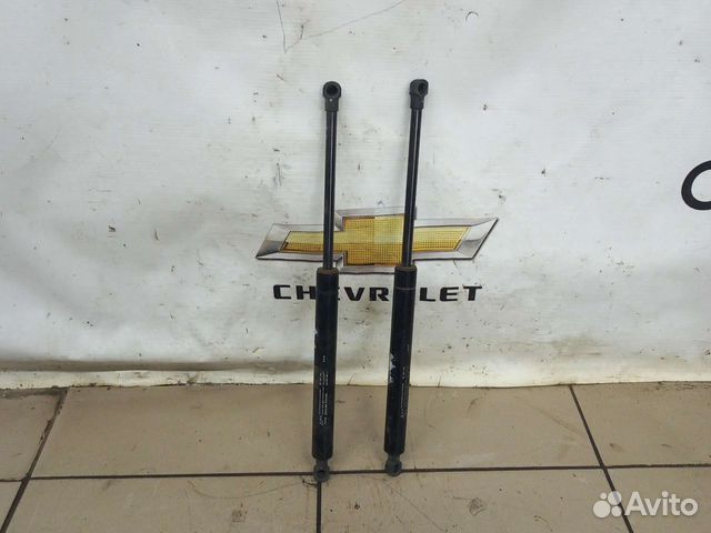 Комплект газовых упоров багажника Шевроле Реззо