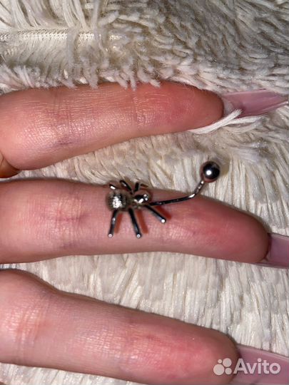 Пирсинг в пупок серебро